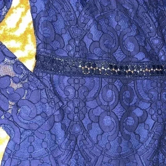 Two sisters the label, backless fit and flare lace sleeve party dress 6 NWT - Picture 5 of 7